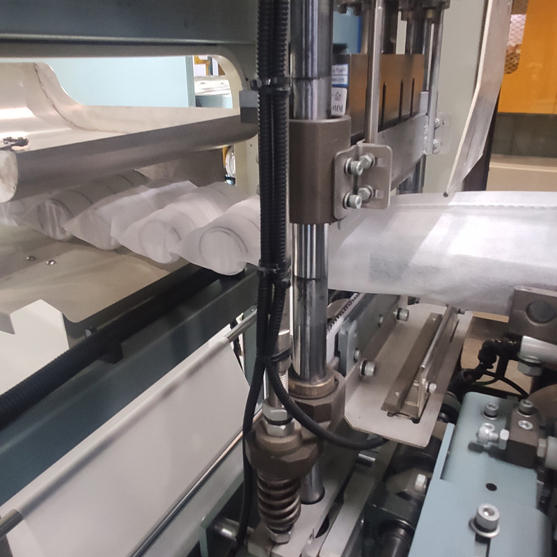 140 स्प्रिंग्स/न्यूनतम पॉकेट स्प्रिंग मशीन उत्पादन तार व्यास 1.4-2.3 मिमी