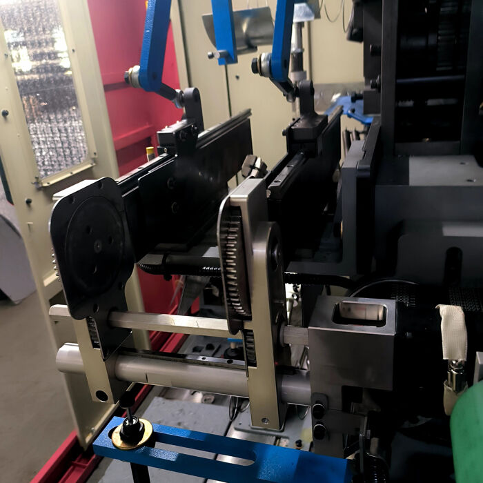 क्षमता 60-90 शीट 8 घंटे गद्दे उत्पादन लाइन के साथ स्प्रिंग एंड रिंग व्यास 65 मिमी-90 मिमी विधानसभा तार व्यास 1.3-1.6 मिमी गद्दे की विधानसभा के लिए